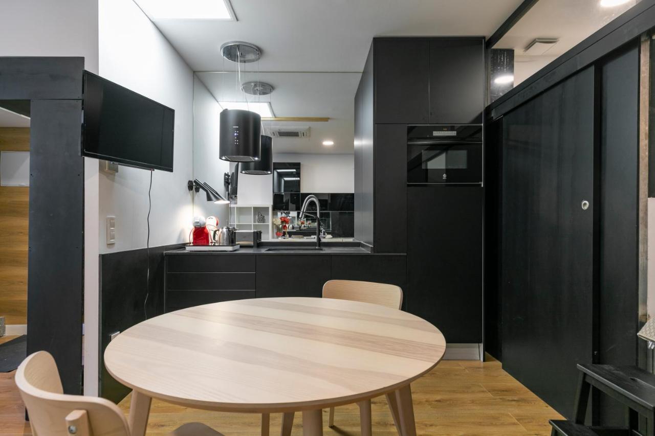 Homeabout Madrid Rio Apartment Exteriör bild